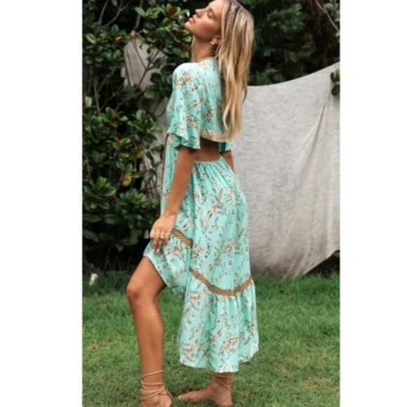 Boho Mint Cut out Butterfly Sleeve Midi Dress - Picture 5 of 9